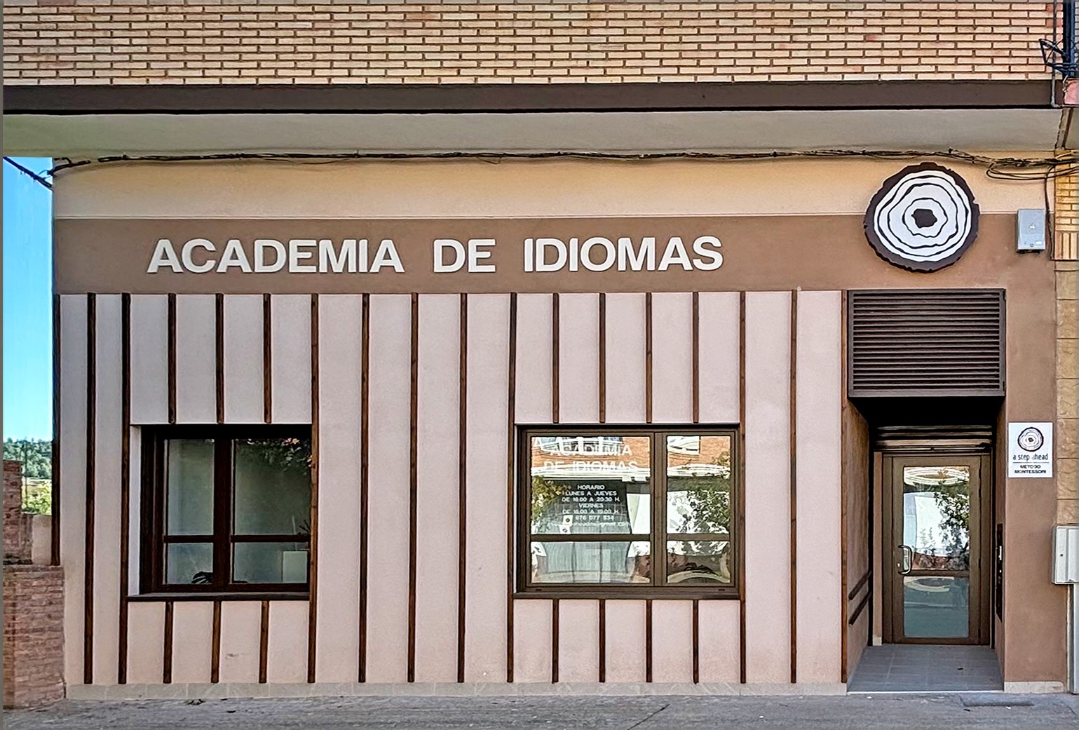 ACADEMIA DE IDIOMAS. ALBERITE